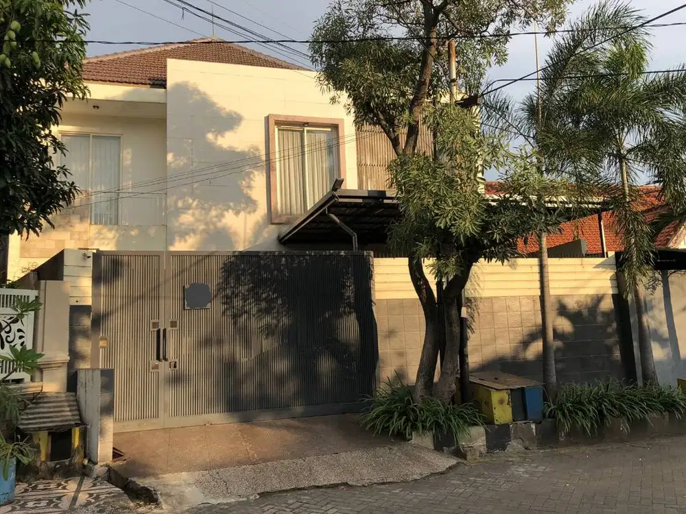 DIJUAL RUMAH 2LT DI JL KENDANGSARI SURABAYA MEWAH SIAP HUNI