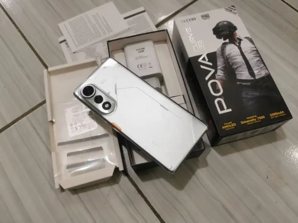 Tecno Pova Curve 5G
Ram 8+8/256