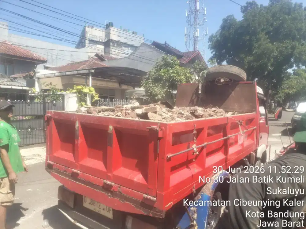 Buang puing barangkal sampah proyek bandung
