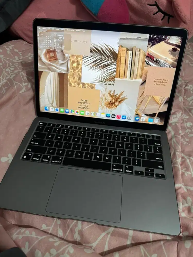 Macbook air 2020 M1 8/128gb