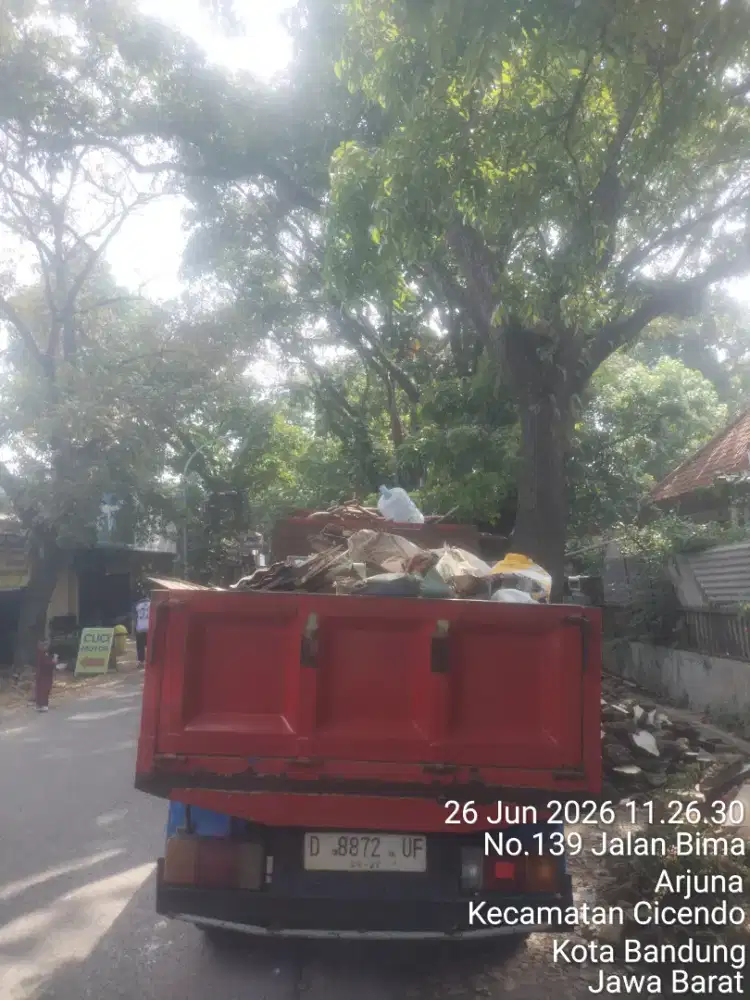 Buang puing bongkaran
