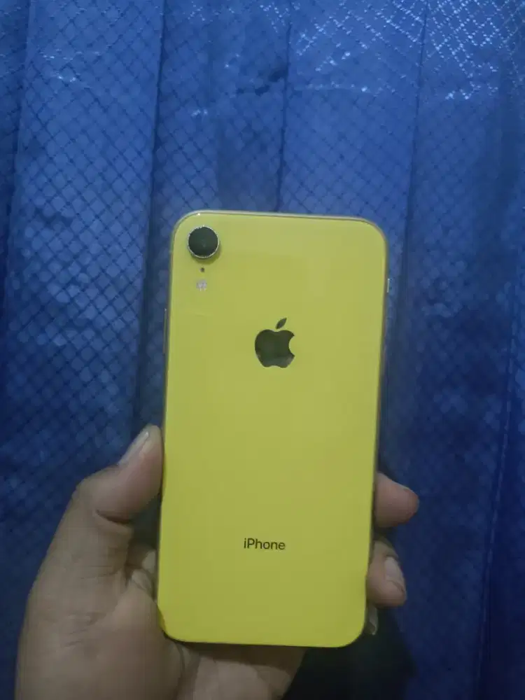IPHONE XR 256GB FULLSET MULUS LIKE NEW REGIST RESMI SINYAL PERMANENT