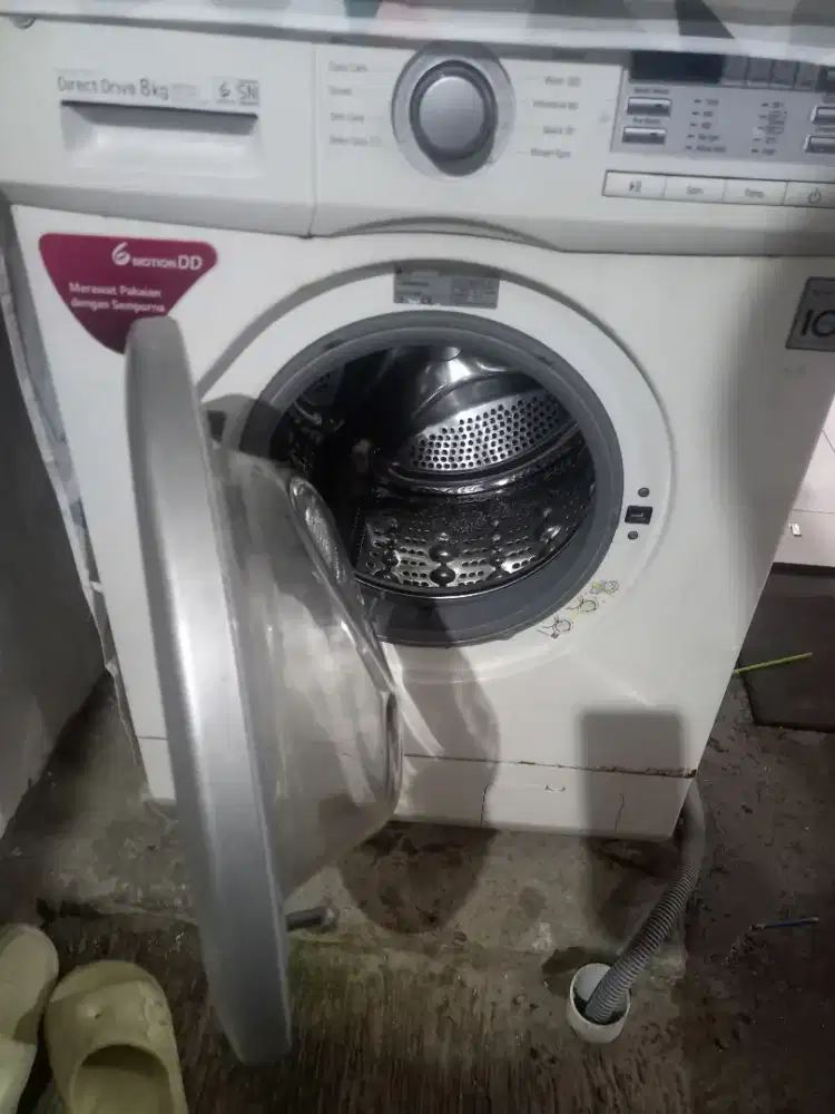 Mesin cuci tabung depan
