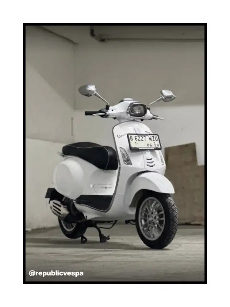 JUAL PAGGIO VESPA SPRINT 150 IGET THN 2017 PERFECT CONDITION