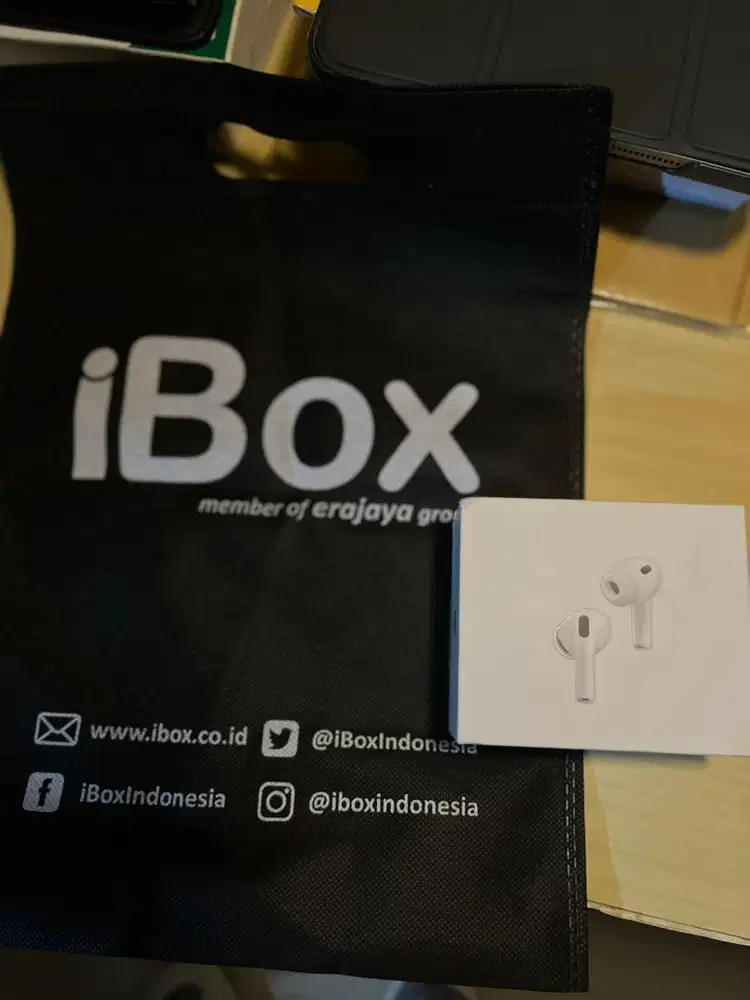 AIRPODS PRO 3 APPLE (100% ORIGINAL) second.
