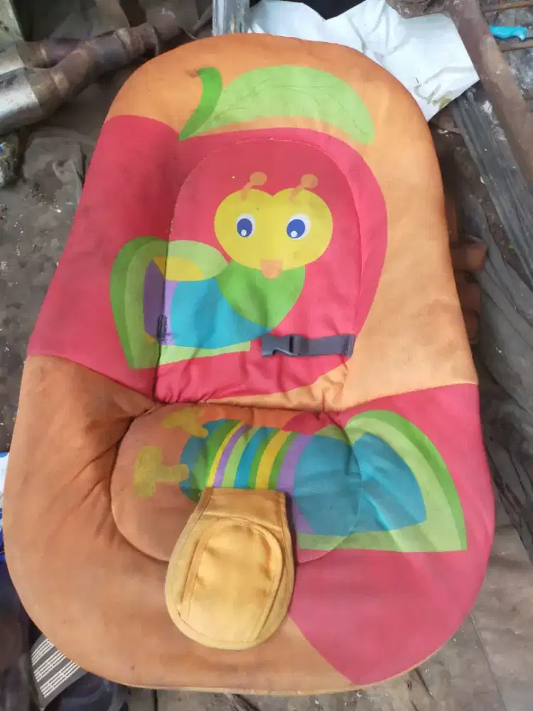Sugar Baby Bouncer - Kursi Goyang & Tempat Santai Bayi Preloved