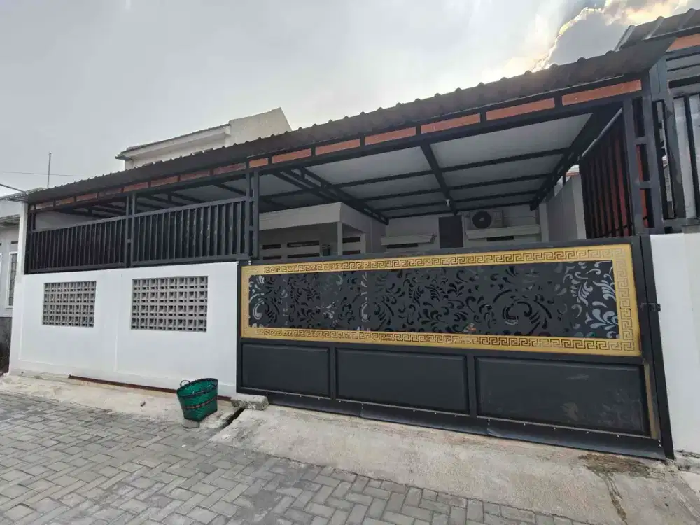 Rumah Bagus Terawat Siap Pakai Semi Furnish.