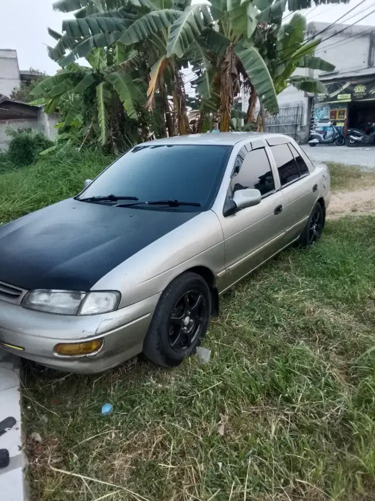 Mobil Timor th 2000