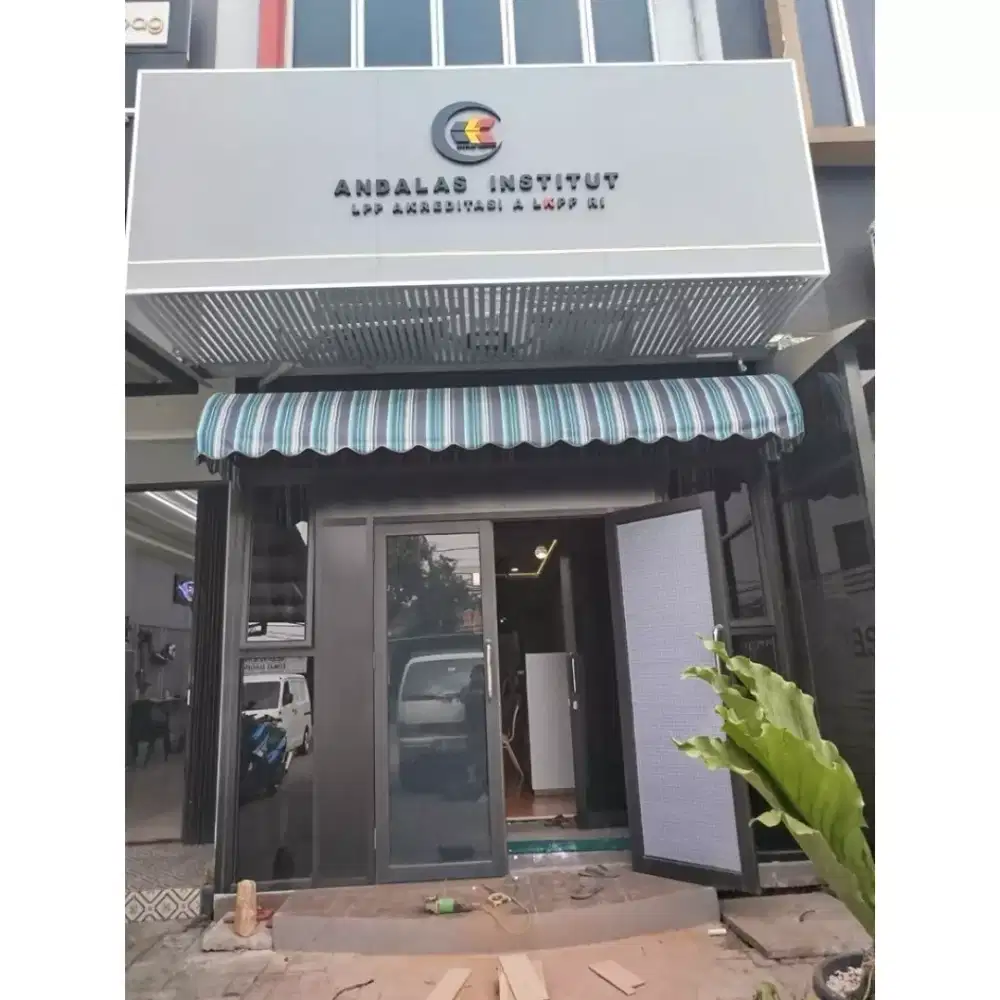 Kanopi Awning Whatershield Tampias hujan