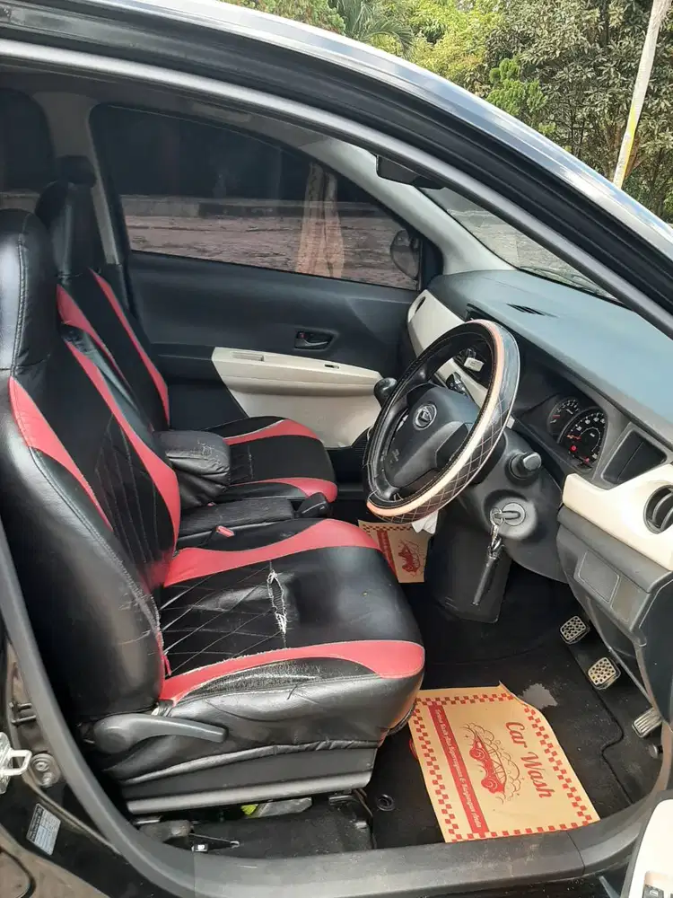 Mobil sigra x 1200cc thn 2018