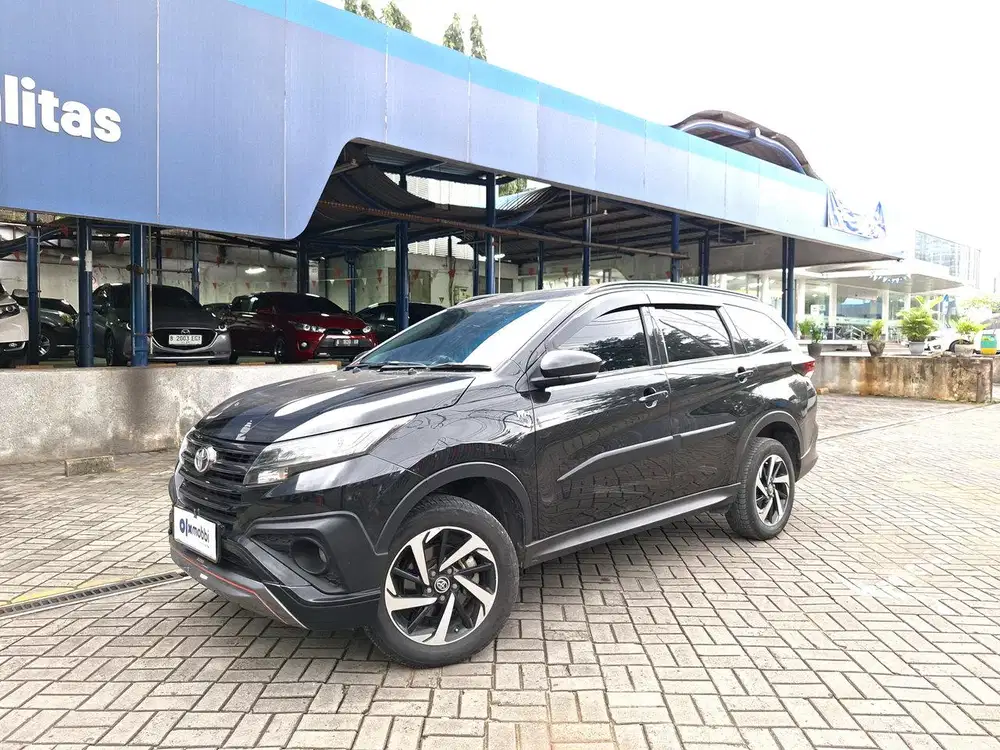 TDP 1 JUTA Toyota Rush 1.5 TRD Sportivo Bensin-AT 2018 Hitam CPFEB