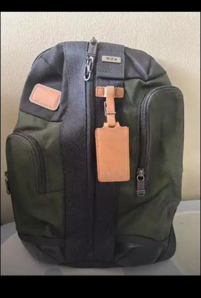 Sling bag tumi original