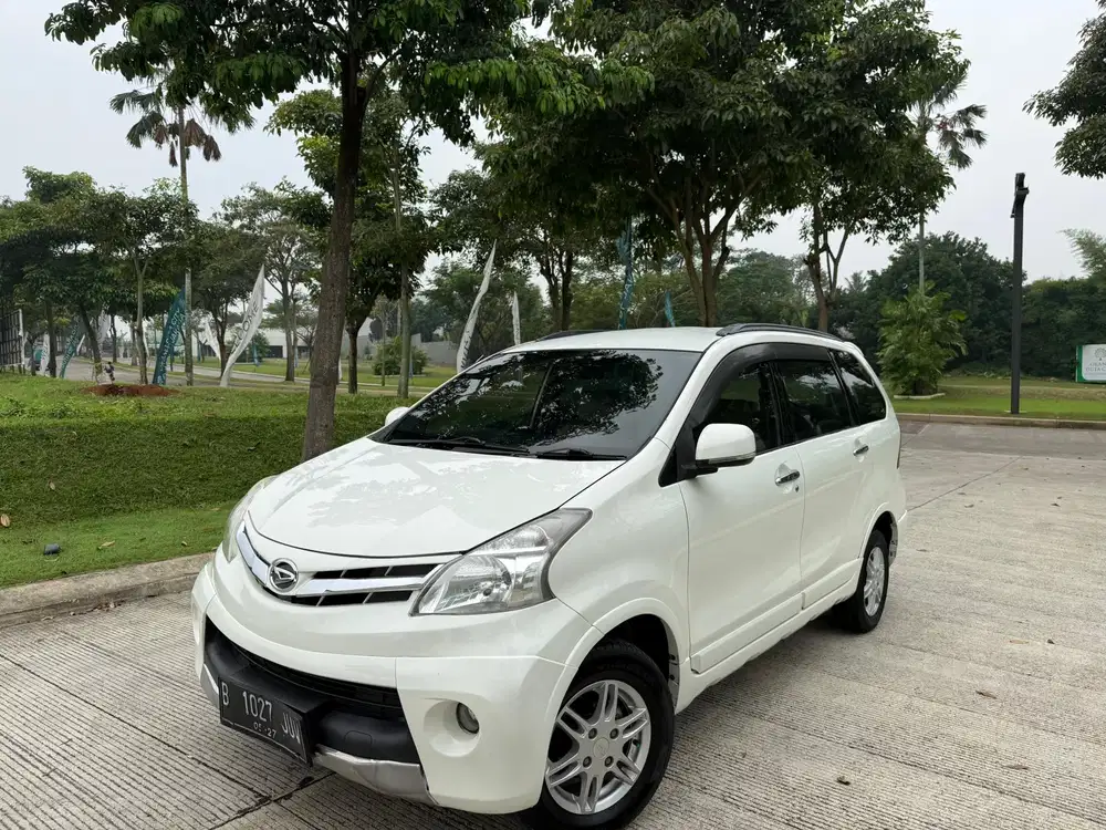 Daihatsu Xenia 1.3 R Attivo Automatic 2014 Putih