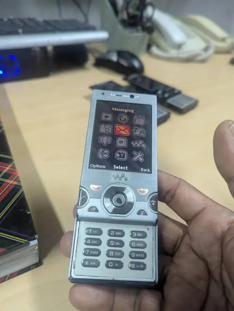 Sony Ericsson W995 aka Hikaru silver