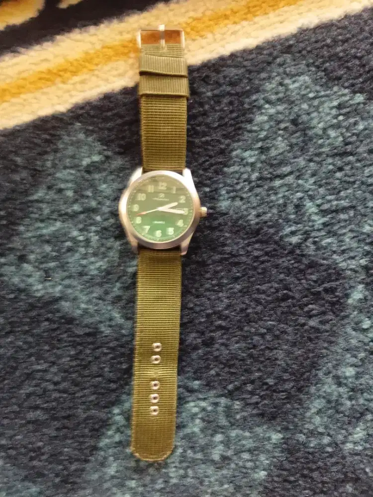 Dijual Jam Unisex