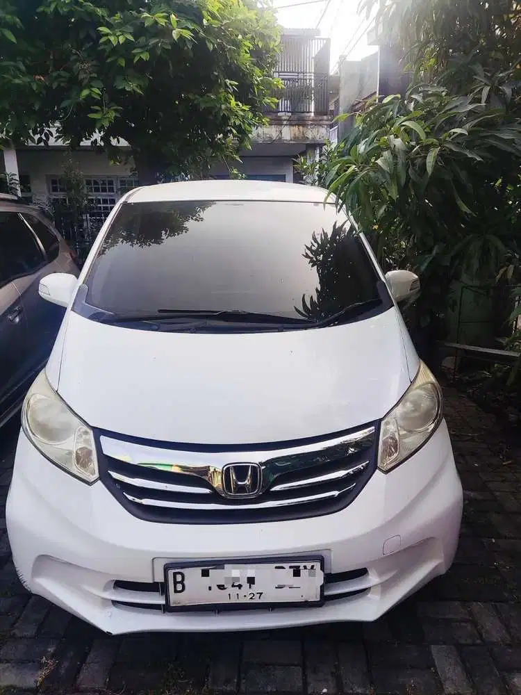 Honda Freed 2012 Bensin