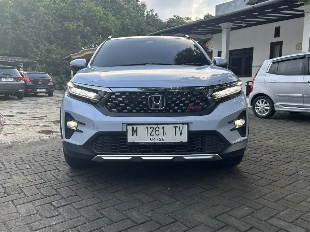 Honda WRV RS SENSING 2023 Pemakaian Pribadi Istri (Jarang Pakai)