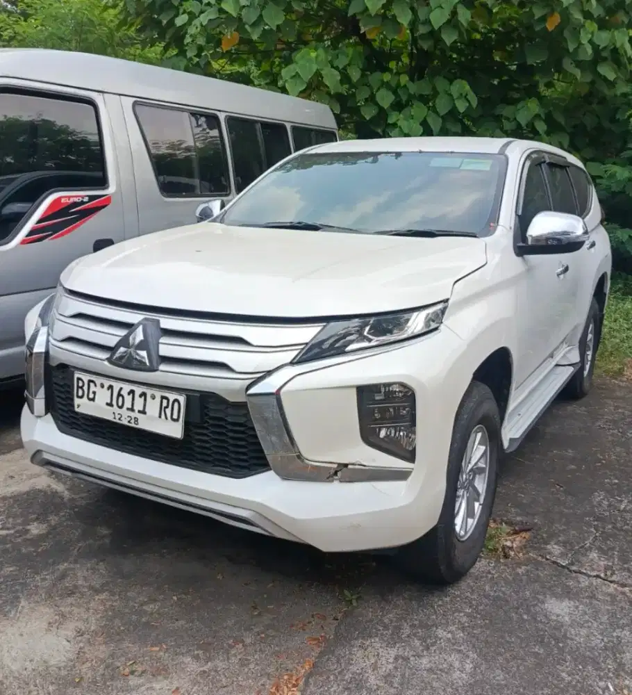 2023 Pajero Sport 2.5 GLX MT 4x4