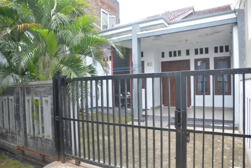 Sewa Rumah Asri Nyaman dekat Green Lake City Jakbar Tangerang