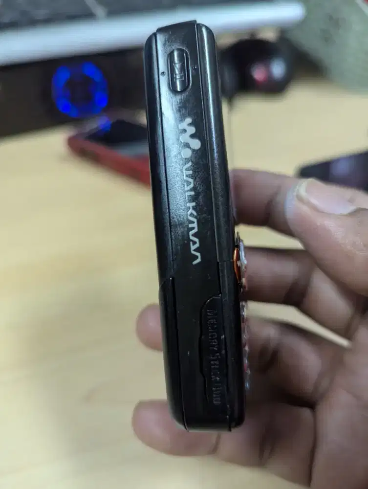 Sony Ericsson W810
