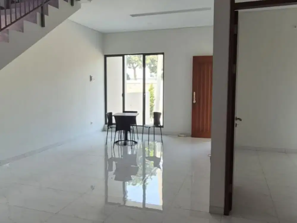 Rumah Baru Siap Huni di Batununggal Bandung