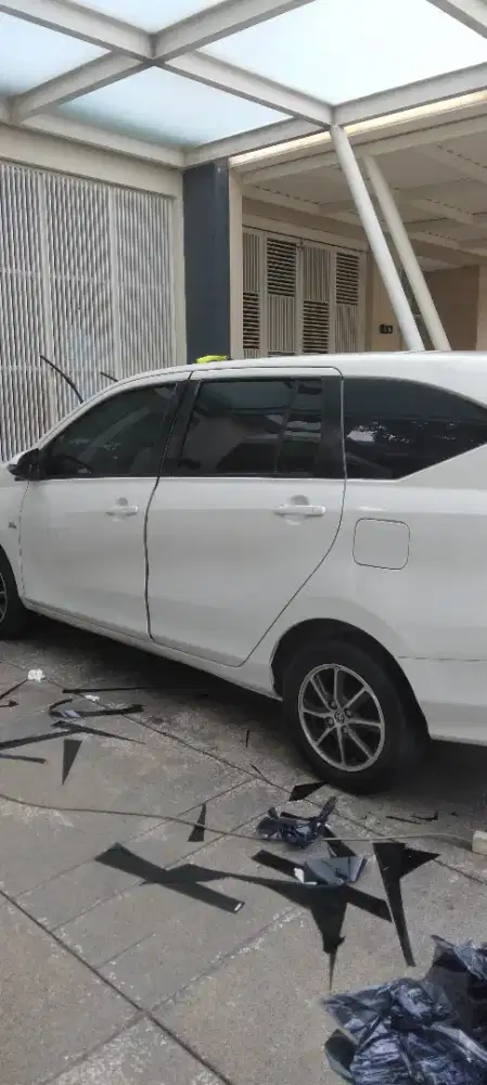 Specialist kaca film mobil & gedung srby