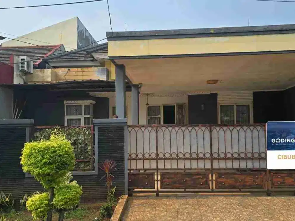 Cibubur Country, Jalan raya. Rumah Dijual