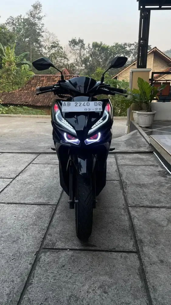 Vario 125 tahun 2023 keyless
