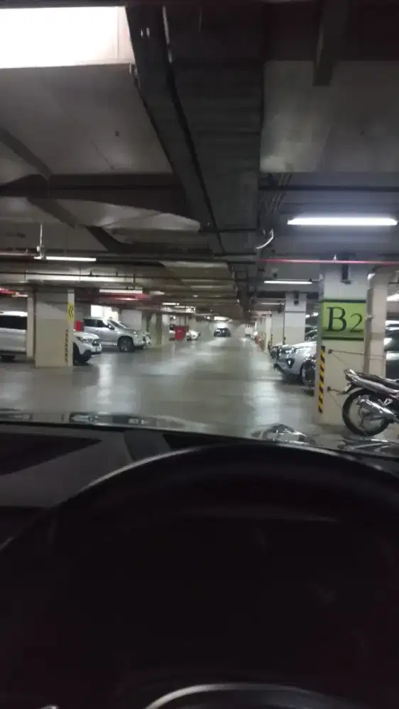 Cari pekerjaan driver pribadi atau operasional