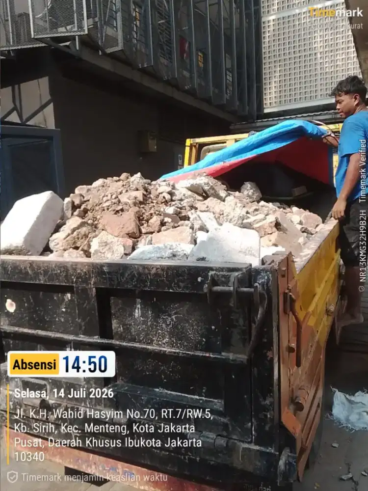 Jasa buang puing dan pengurugan