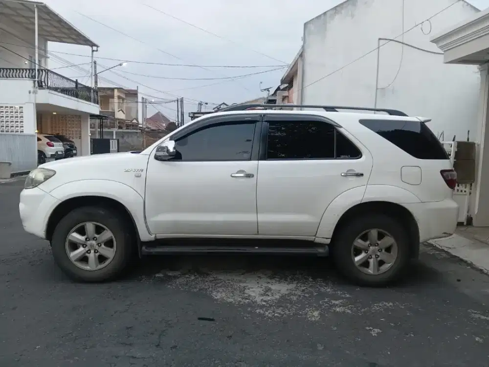 Toyota fortuner G luxury 2.7 AT 2008