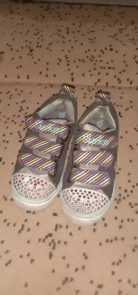Sepatu anak Skechers