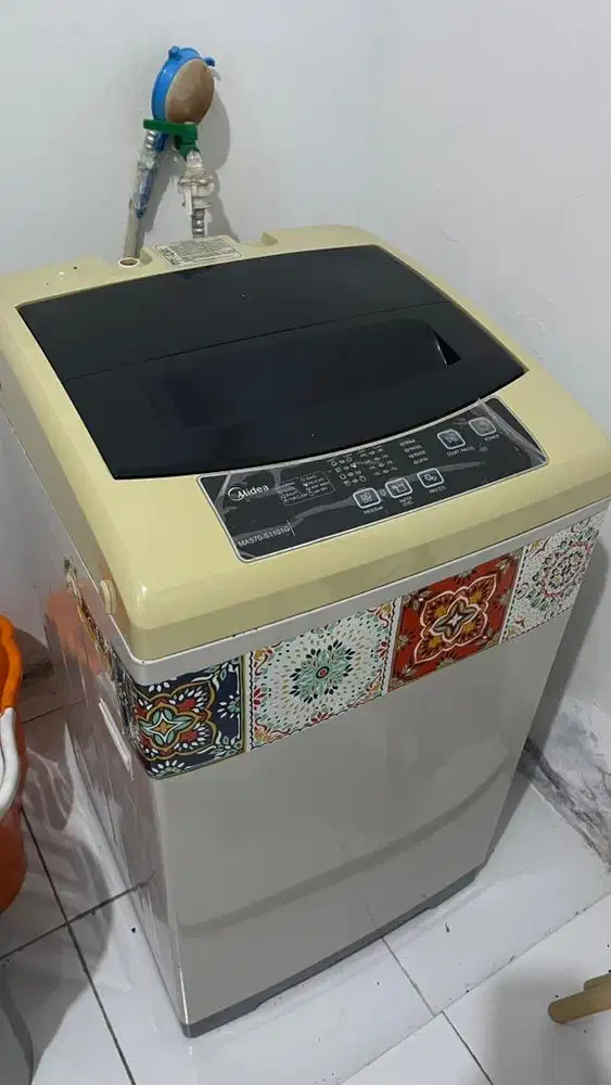 Mesin cuci Midea bekas