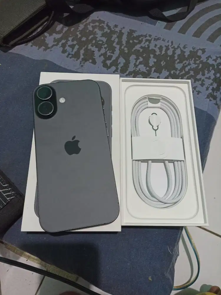 IPhone 17 256gb ibok black like new