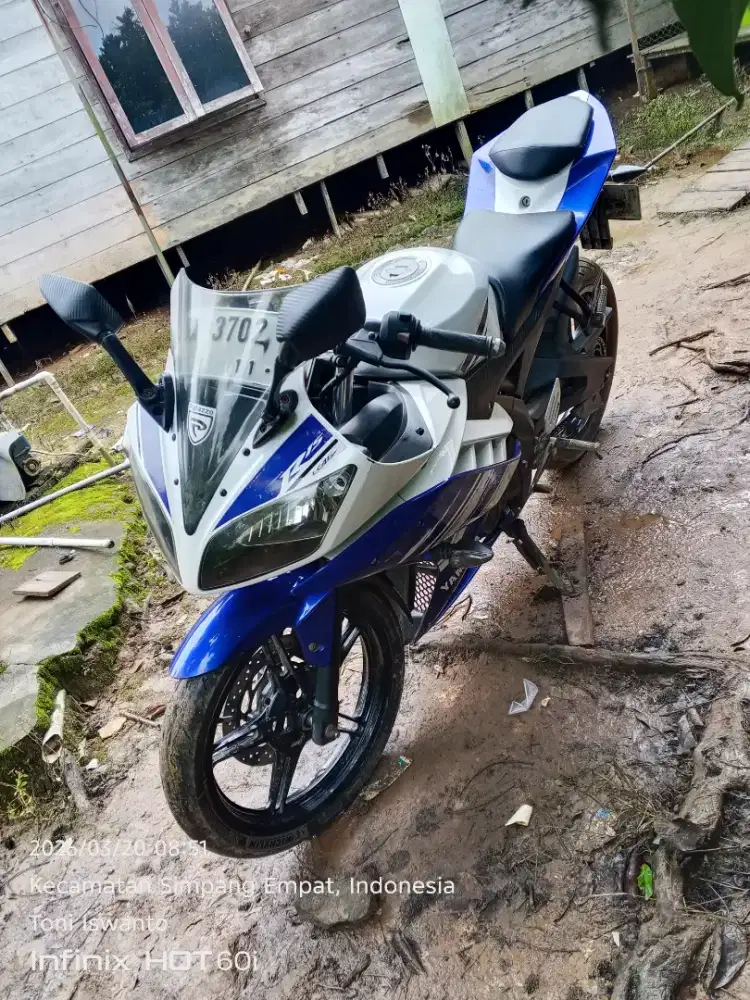 di jual motor sport r15 v2 tahun 2014