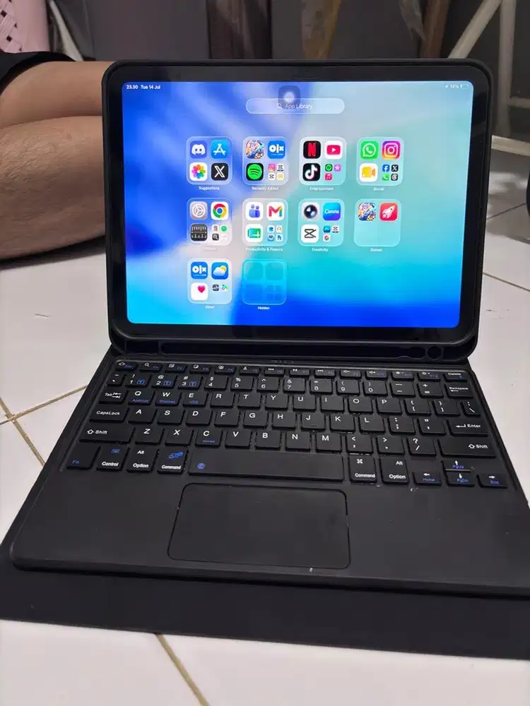 iPad Gen 10 WiFi 64GB iBox + Keyboard Case | Full Normal | Siap Pakai