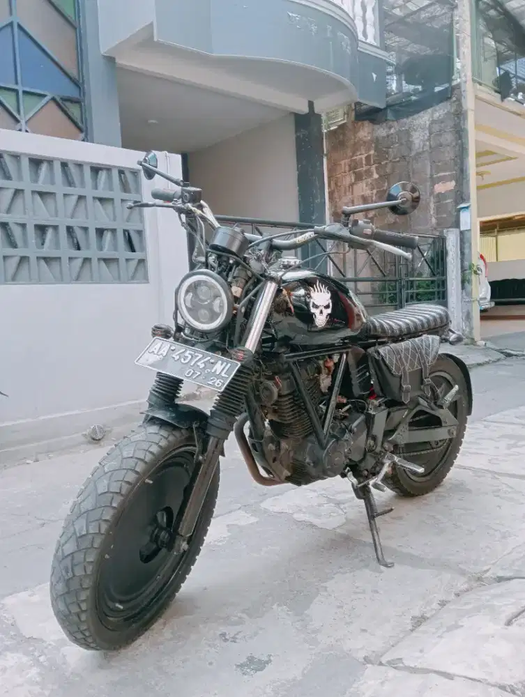 Motor Custom Scrambler (Byson)