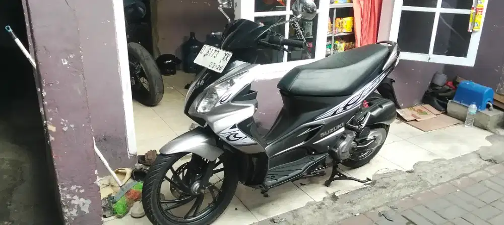 Skywave 2008 merah hitam