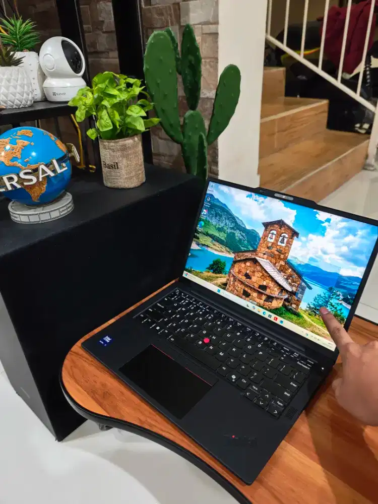 Laptop Lenovo Thinkpad X13 Ultra 7 265u x rog msi nitro