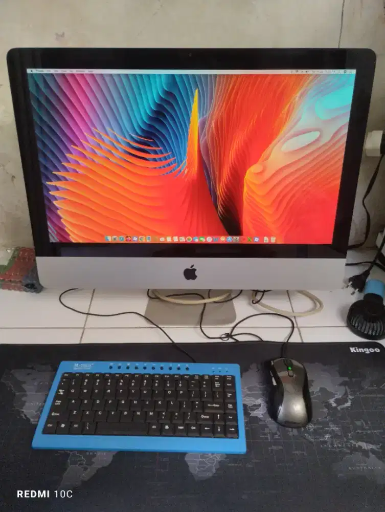 Komputer imac Layar 21,5 inch Ram 12GB Mulus