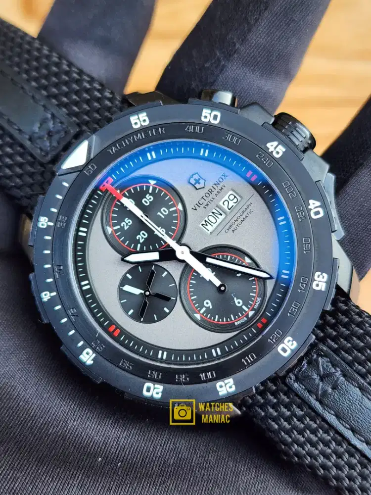 Jam Tangan Original Victorinox Alpnach Chronograph Automatic Swiss