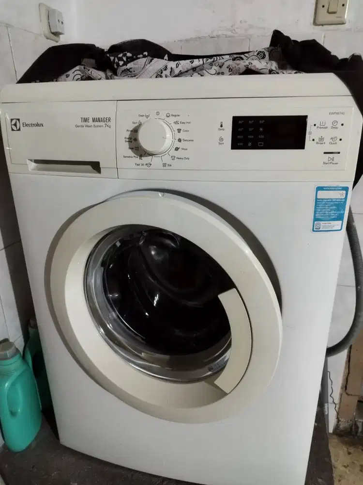 Mesin cuci Electrolux