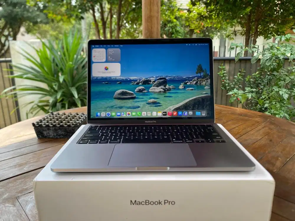 Macbook Pro 13 inch M1 2020 Ram 8GB Ssd 256GB Fullset