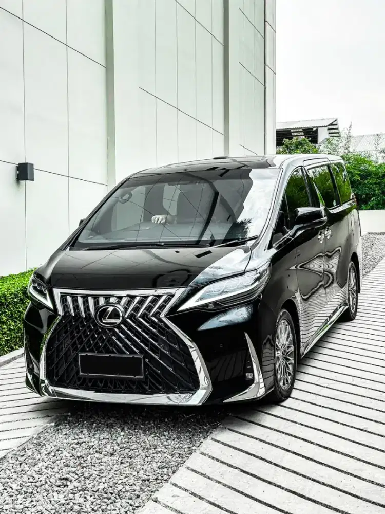 Di jual lexus lm 350