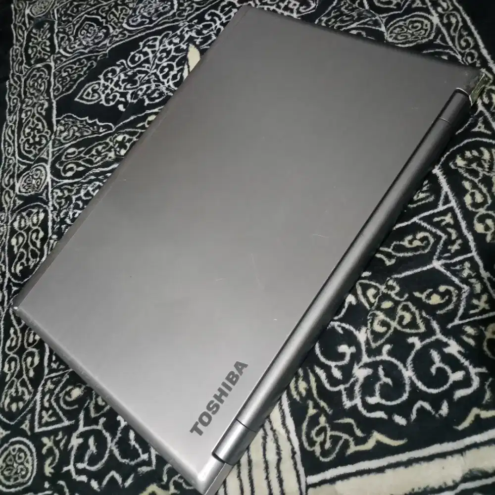 Core i7 Ram 16GB GPU NVIDIA 256GB NVME 15.6 FullHD Gaming Editing