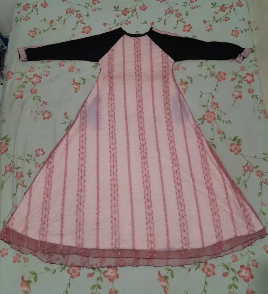 Lelang baju Muslim/Gamis/Blus/Celana/Rok