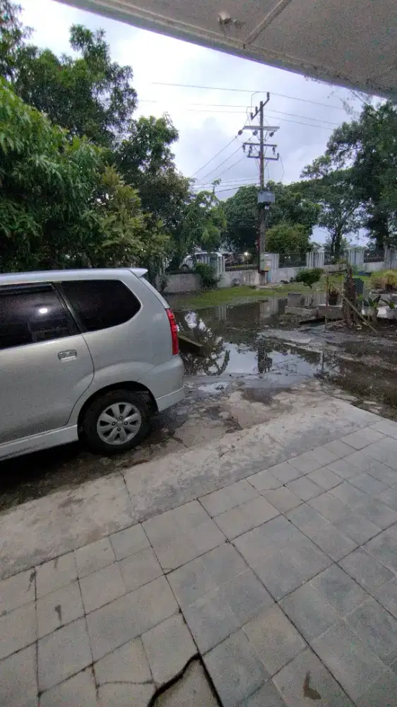 Antar jemput asuh anak (Senin dan Jumat pagi saja)