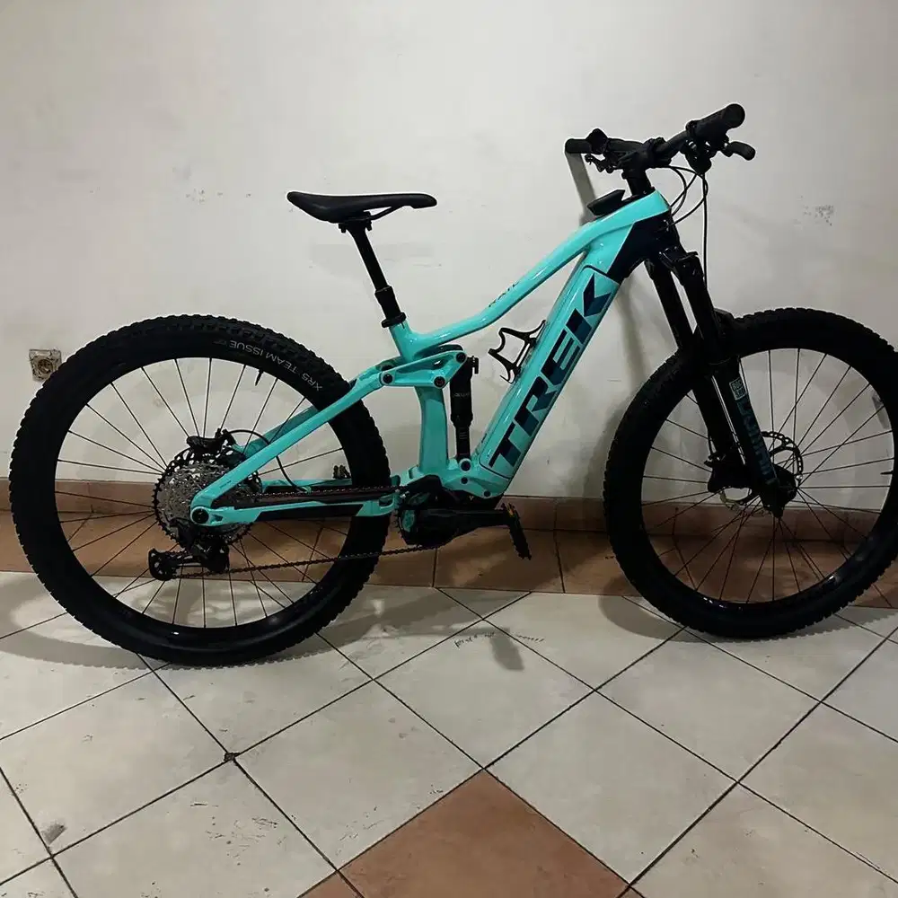 Sepeda TREK Rail 9.7 SLX