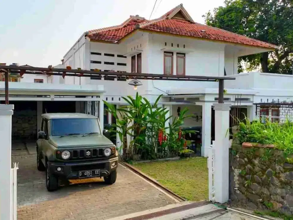 Rumah dijual di Dipalaya Ciwaruga dekat Gegerkalong Bandung