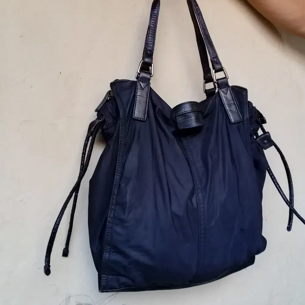 Jual Burberry nylon soulder bag